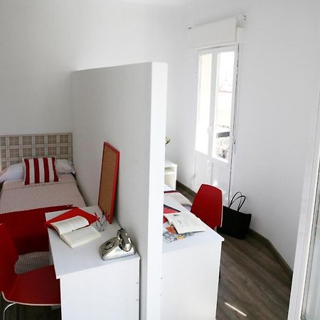 Estuhome Madrid Exteriör bild