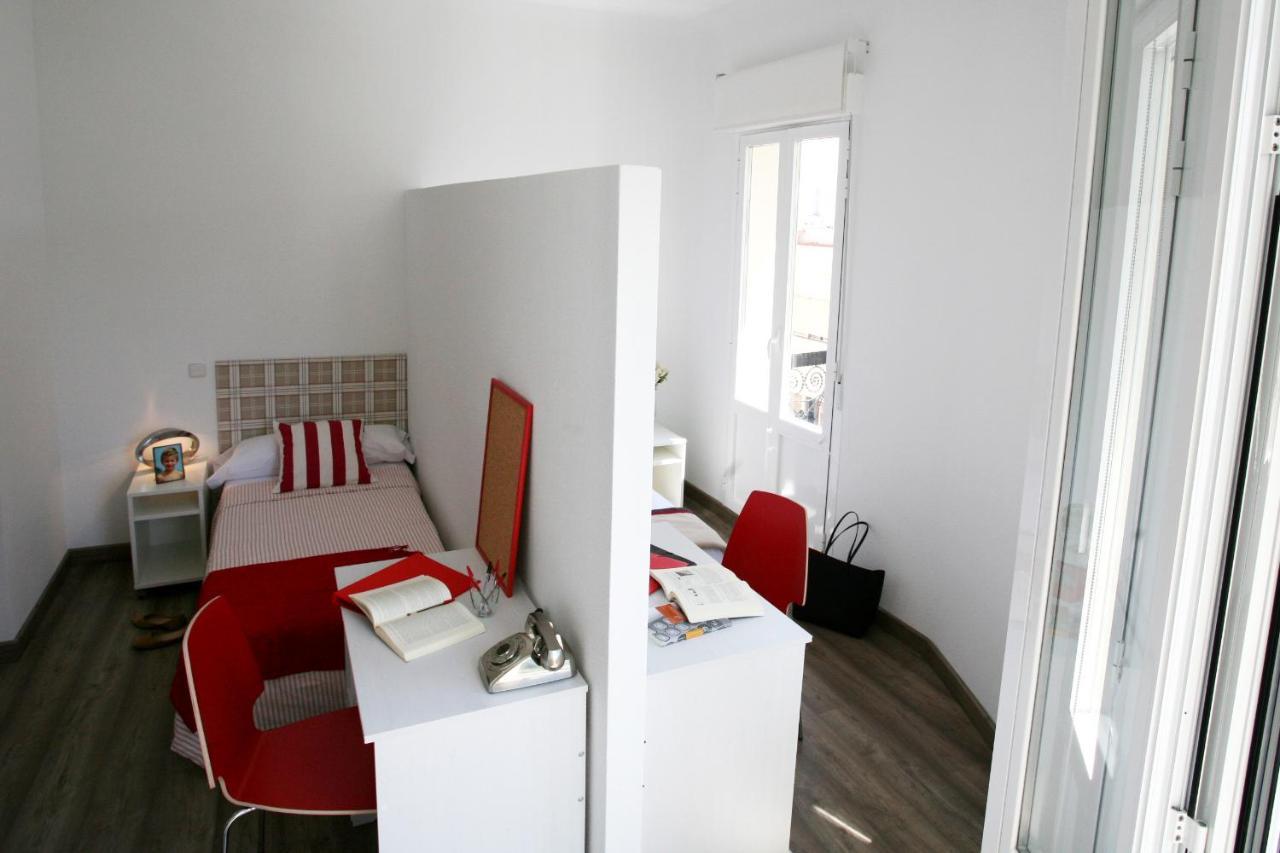 Estuhome Madrid Exteriör bild