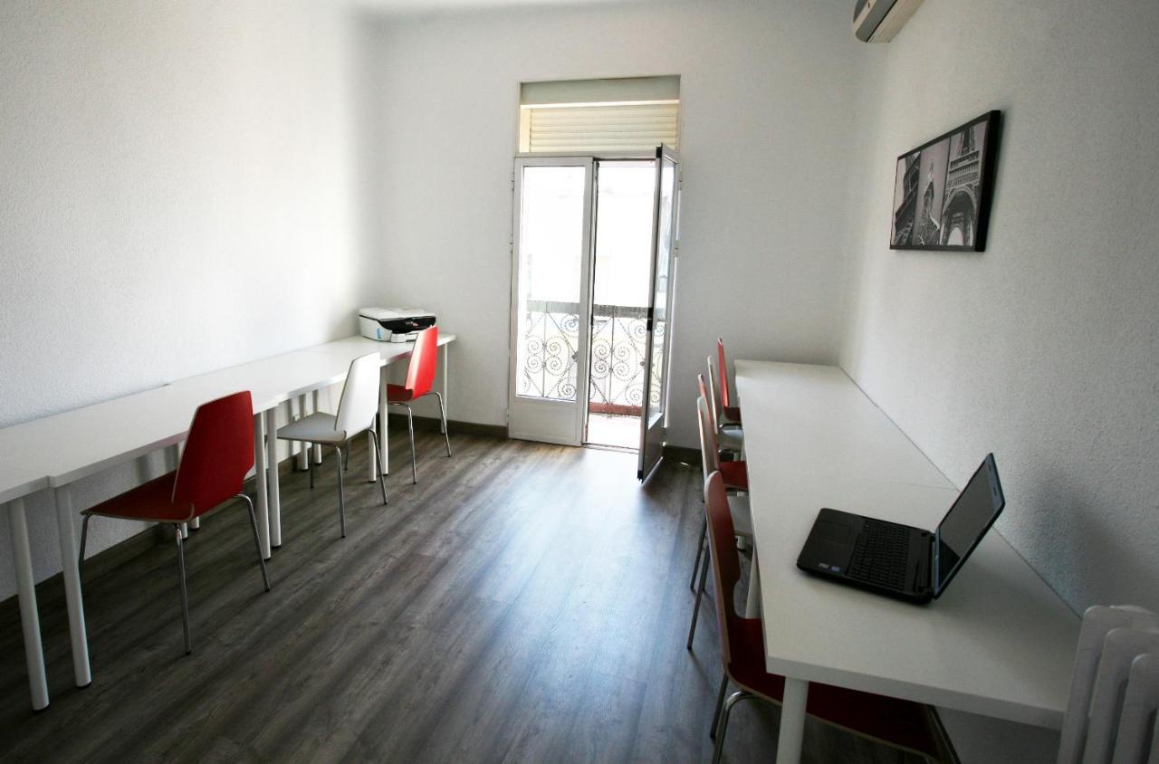 Estuhome Madrid Exteriör bild